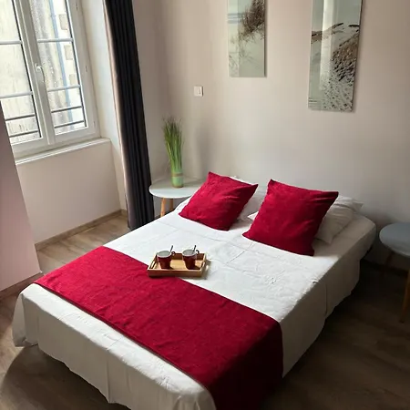 Apartment Les Glaneuses Le Grand 8 Centre-bourg 3 Min Du Puy Dufou *