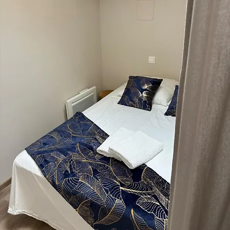 Apartment Les Glaneuses Le Grand 8 Centre-bourg 3 Min Du Puy Dufou