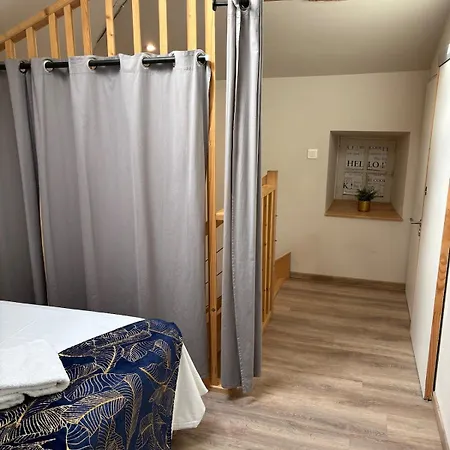 Les Glaneuses Le Grand 8 Centre-bourg 3 Min Du Puy Dufou Apartment