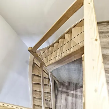 Les Glaneuses Le Grand 8 Centre-bourg 3 Min Du Puy Dufou * Les Épesses