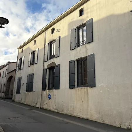 Les Glaneuses Le Grand 8 Centre-bourg 3 Min Du Puy Dufou *