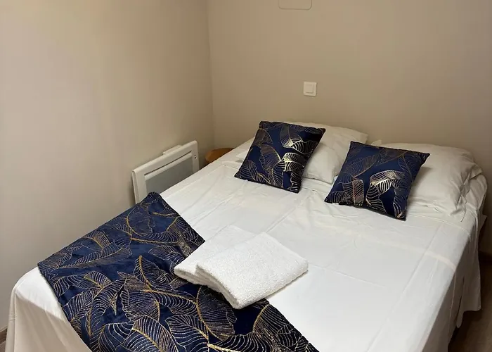 Les Glaneuses Le Grand 8 Centre-bourg 3 Min Du Puy Dufou 아파트 Les Épesses