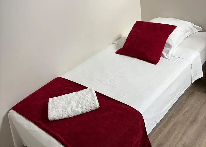 Les Glaneuses Le Grand 8 Centre-bourg 3 Min Du Puy Dufou * Les Épesses