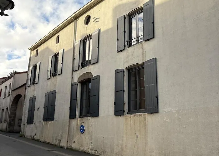 Les Glaneuses Le Grand 8 Centre-bourg 3 Min Du Puy Dufou *